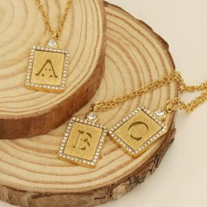 icywillard_diamond_character_necklace_28